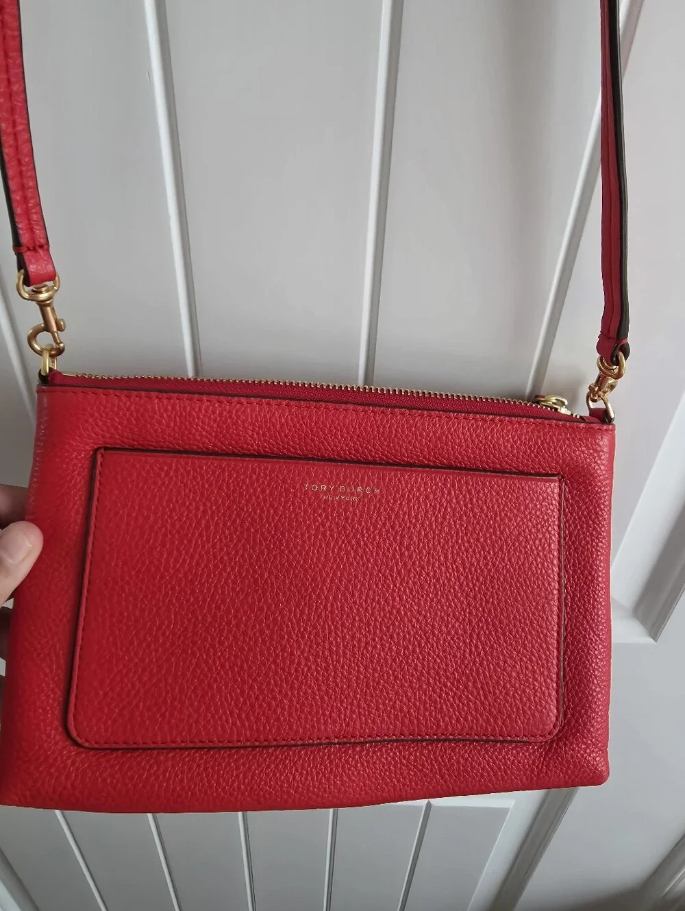 EUC Tory Burch Red Pebbled Leather Crossbody Bag